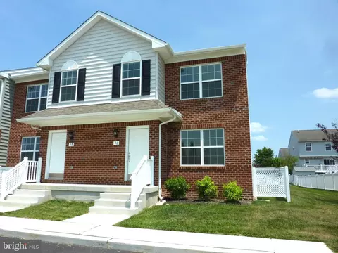 36 Cotswood Ct, Smyrna, DE 19977
