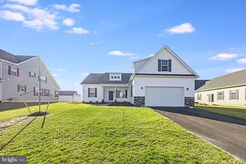 112 S Ridge Brook Dr, Felton, DE 19943