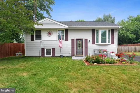 241 Gunning Bedford Dr, Dover, DE 19904