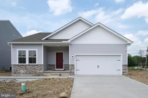 448 Pontoon Dr, Felton, DE 19943