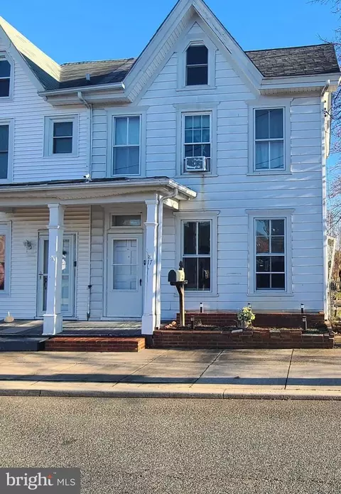 17 W South St, Smyrna, DE 19977
