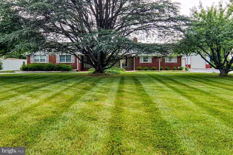 3895 Brenford Rd, Smyrna, DE 19977