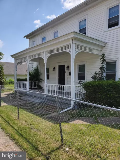 138 S Queen St, Dover, DE 19901