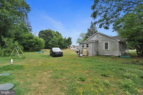 2574 Forrest Ave, Dover, DE 19904 photo 2