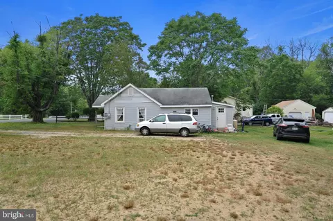 2574 Forrest Ave, Dover, DE 19904 photo 4