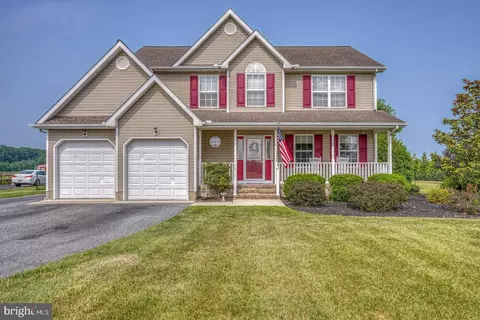 6197 Sandtown Rd, Felton, DE 19943