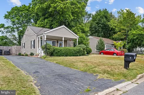 31 Roosevelt Ave, Dover, DE 19901