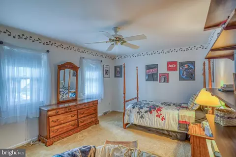 151 Continental Dr, Dover, DE 19904 photo 25