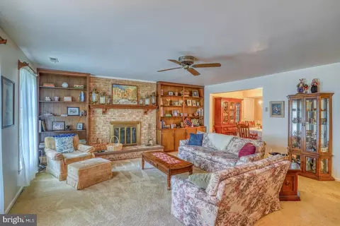 151 Continental Dr, Dover, DE 19904 photo 3