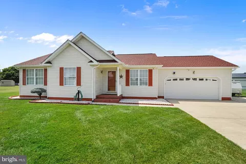 394 Hearthstone Ln, Felton, DE 19943