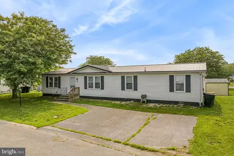 4 Carolyn Ct, Dover, DE 19901