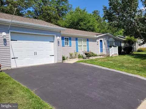 552 Weaver Dr #552, Dover, DE 19901 photo 2