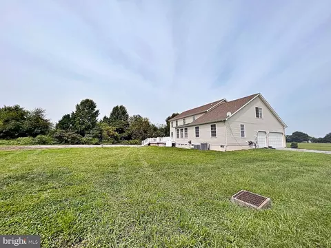 2498 Dinahs Corner Rd, Dover, DE 19904 photo 5