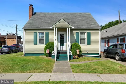 502 Pear St, Dover, DE 19904