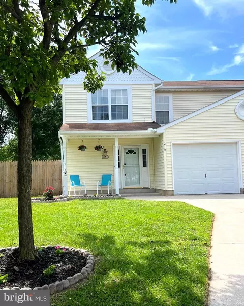 216 Mahogany Pl, Dover, DE 19901