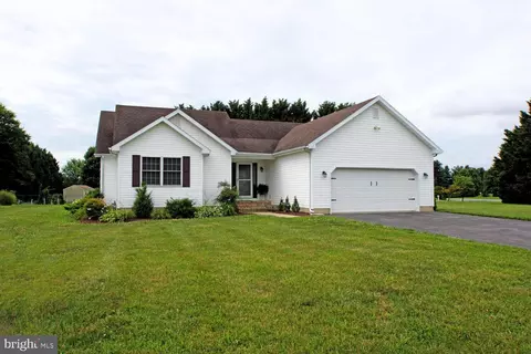 16 Crimson Dr, Dover, DE 19904