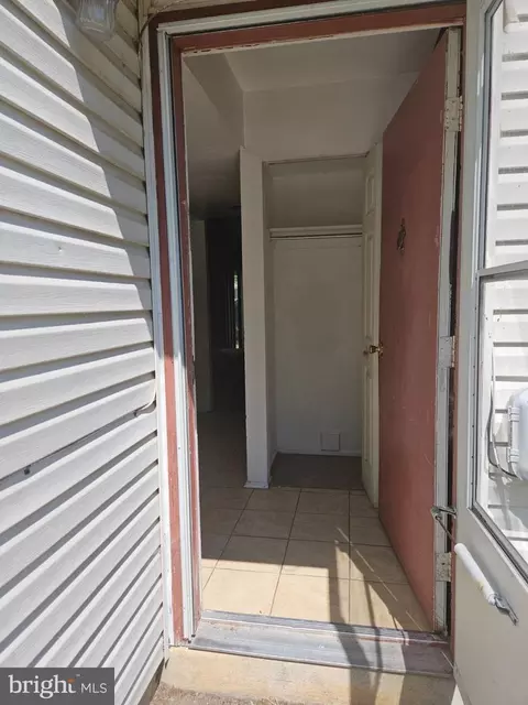 2064 Generals Way, Dover, DE 19901 photo 2