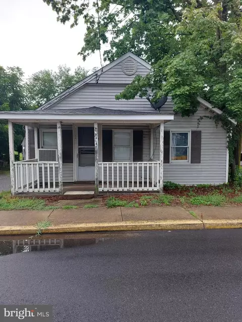 14 W Walnut St, Magnolia, DE 19962