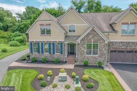 94 Wolf Creek Cir, Dover, DE 19901