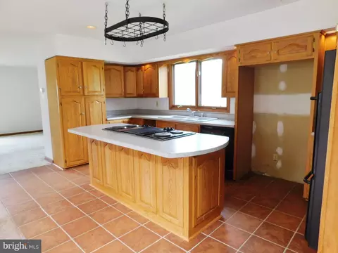 477 W Denneys Rd, Dover, DE 19904 photo 5