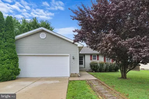 99 Honey Brook Ln, Felton, DE 19943