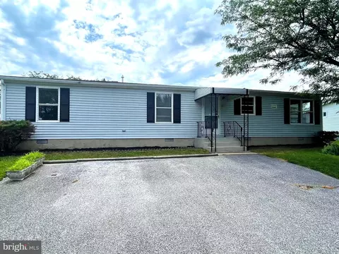 42 Primrose Dr E, Dover, DE 19901