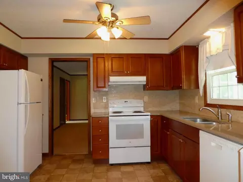 12 S Springview Dr, Dover, DE 19901 photo 17