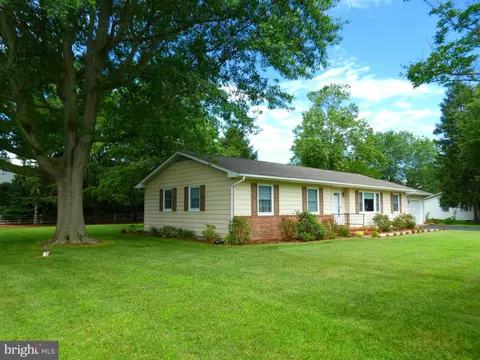 12 S Springview Dr, Dover, DE 19901 photo 3