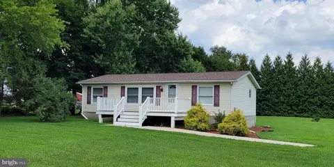 9 Sleepy Hollow Dr, Houston, DE 19954