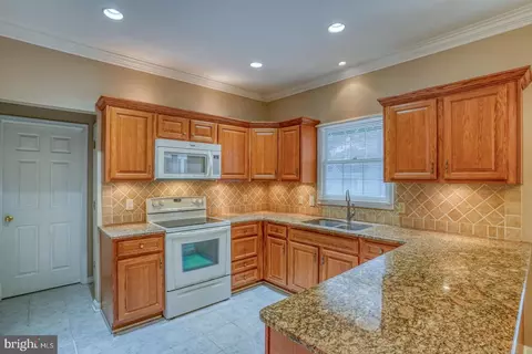 122 Red Oak Dr, Dover, DE 19904 photo 17