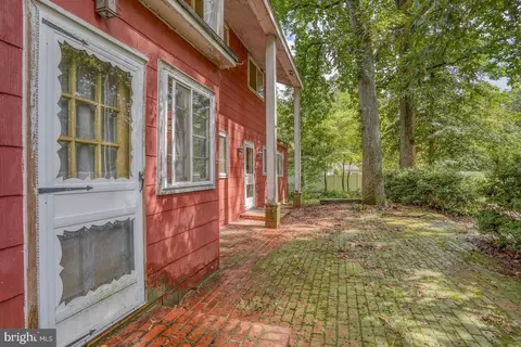 213 S Shore Dr, Dover, DE 19901 photo 12