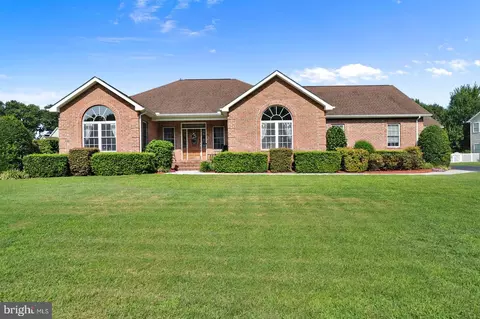 21 Wildberry Dr, Dover, DE 19904