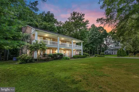 99 Pine Valley Rd, Dover, DE 19904