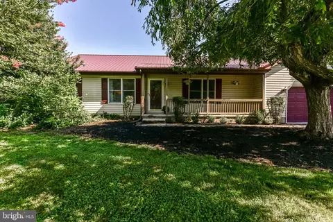 62 E Huntington Cir, Dover, DE 19904