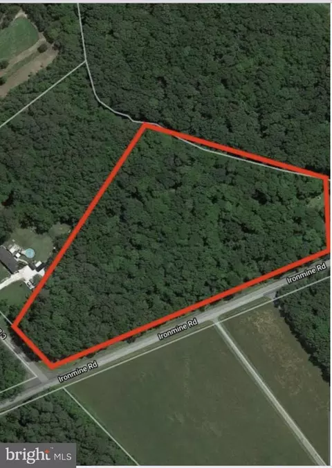 940 Ironmine Rd, Felton, DE 19943