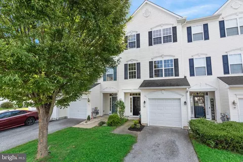 17 Montclair Dr, Smyrna, DE 19977