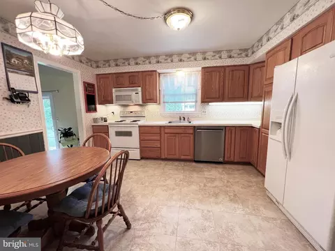 909 Wilson Dr, Dover, DE 19904 photo 13