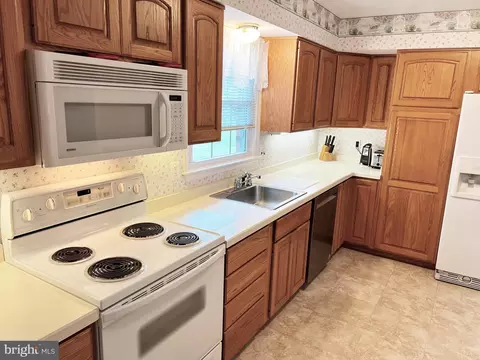 909 Wilson Dr, Dover, DE 19904 photo 12