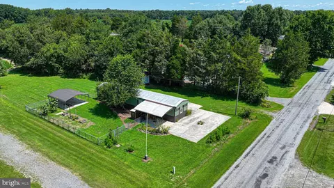 451 Thistlewood Rd, Houston, DE 19954