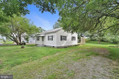 111 Hilldale Rd, Dover, DE 19901 photo 2