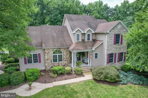 231 Crosby Knoll Cir, Dover, DE 19904