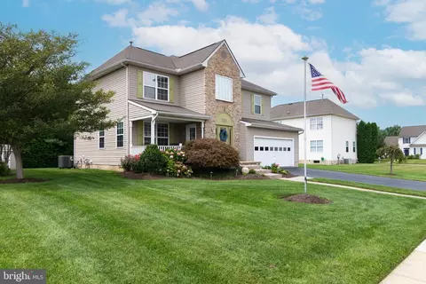 330 Crickle Creek Ln, Dover, DE 19901