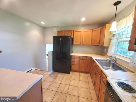 944 Westview Ter, Dover, DE 19904 photo 6