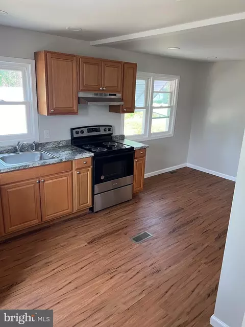 1008 Monroe Ter, Dover, DE 19904 photo 2
