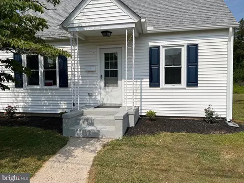 1008 Monroe Ter, Dover, DE 19904