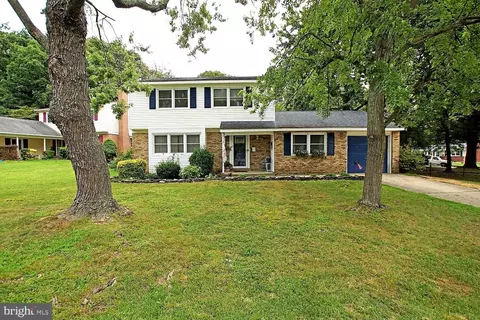 3 Stewart Ct, Dover, DE 19904