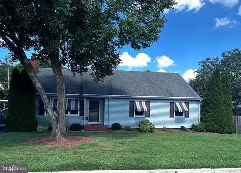 338 S School Ln, Smyrna, DE 19977