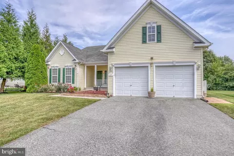 25 Heartleaf Ln, Magnolia, DE 19962