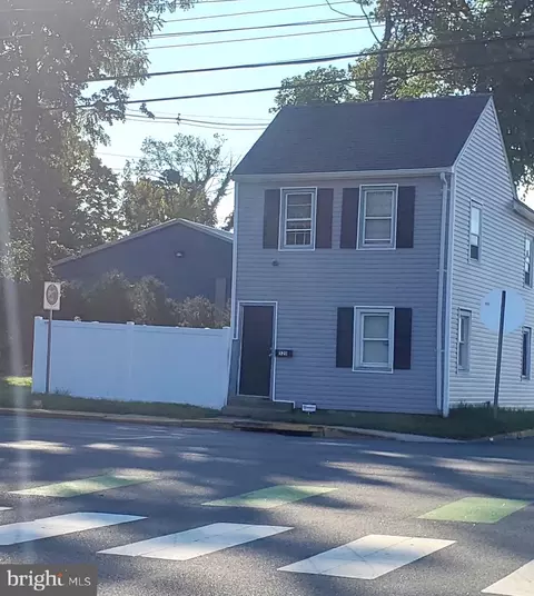 520 W Division St, Dover, DE 19904