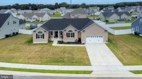 243 Crown Forest Ln, Felton, DE 19943